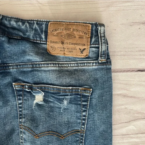 American Eagle Outfitters Blue Slim Jeans Distressed